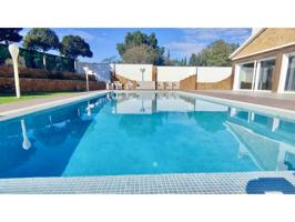 Chalet en venta en Mutxamel photo 0