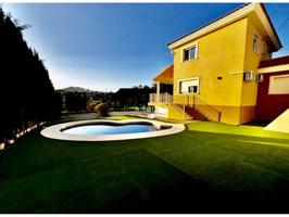 Chalet en venta en Busot photo 0