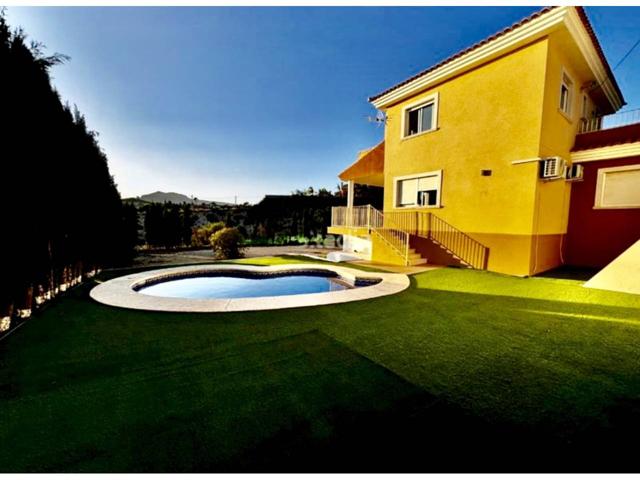 Chalet en venta en Busot photo 0