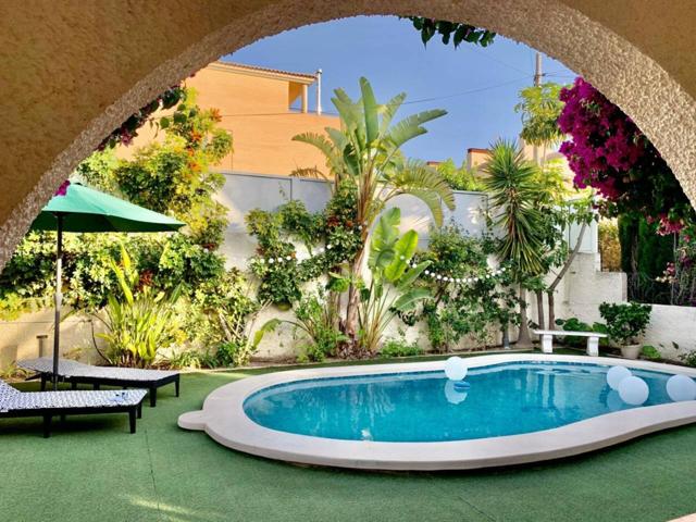 Chalet en venta en Cabo de la Huerta photo 0