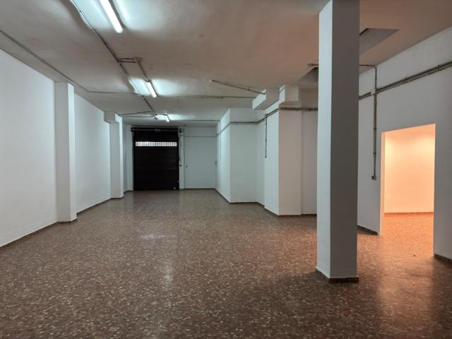 ALG505 - LOCAL COMERCIAL DE 240M2 EN LA CALLE ESCOLES PIES DE ALGEMESÍ photo 0