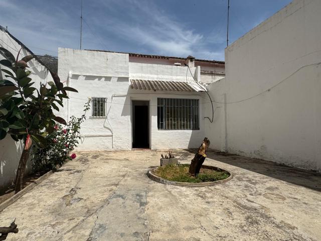 TAV096 - CASA DE 153M2 EN EL PASEO COLÓN DE TAVERNES PUEBLO photo 0