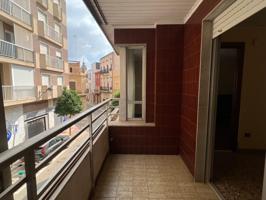 ALG241 - PISO DE 130M2 EN LA CALLE FIGUERES DE ALGEMESÍ - ZONA CENTRO photo 0