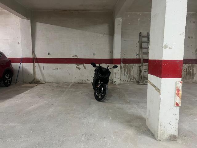 ALG344 - GARAJE DE 10M2 EN LA PLAZA DE LA RIBERA DE ALGEMESÍ photo 0