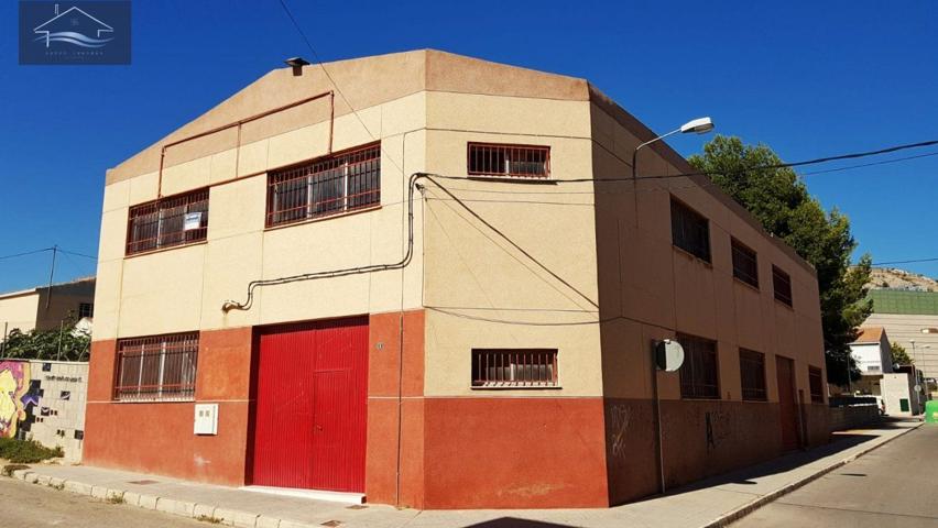 NAVE EN PETRER EN 2 PLANTAS CON MONTACARGAS photo 0