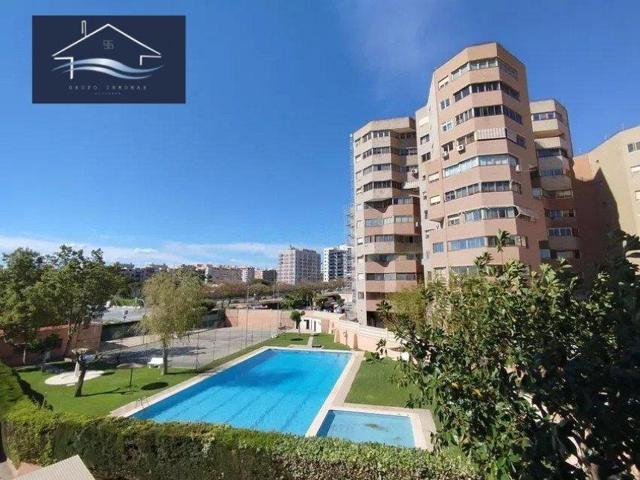 Amplia y Acogedora Vivienda Familiar en el Corazón de Alicante photo 0