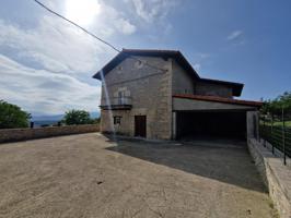 CASA DE PIEDRA CON TERRENO EN EL VALLE DE MENA photo 0