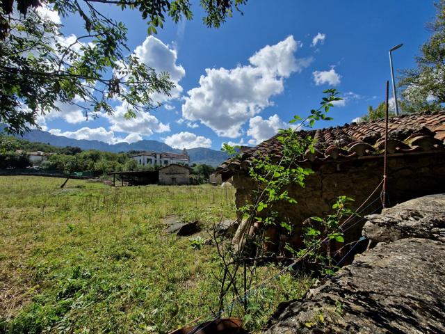 EN VENTA FINCA DE 3250 M2 URBANOS EN VALLE DE MENA photo 0