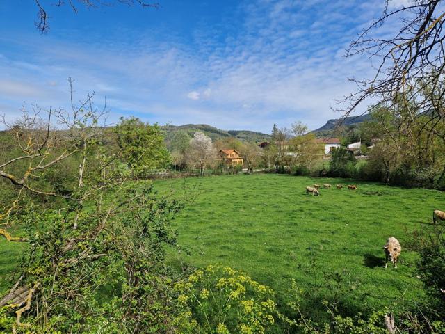 EN VENTA FINCA URBANA DE 2600 M2 EN EL VALLE DE MENA photo 0