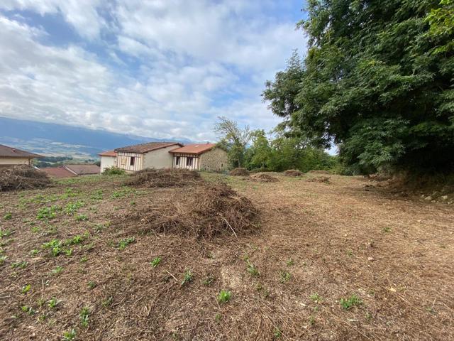 EN VENTA TERRENO URBANO CON PROYECTO photo 0