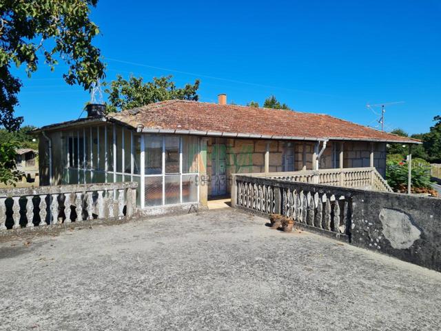 CASONA EN LA ZONA DE AMOEIRO CON FINCA DE 5.900 M2 photo 0