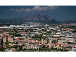 PARTICIPA EN SUBASTA PISO EN MARTORELL photo 0