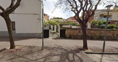 OPORTUNIDAD CASA CON JARDIN EN ALELLA photo 0