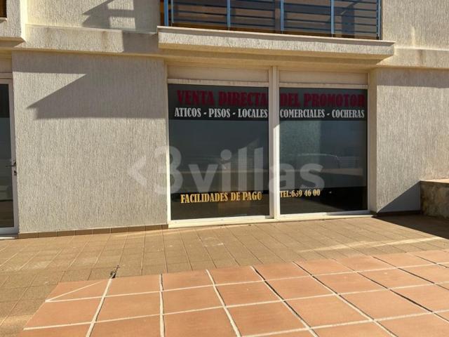Local En venta en Ciutadella De Menorca photo 0