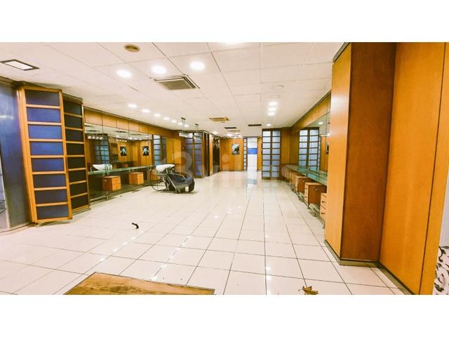 Local En venta en Avinguda Menorca - Sínia Costabella, Maó photo 0