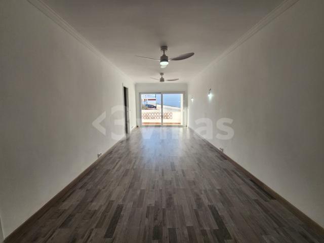 Piso En venta en Es Castell photo 0