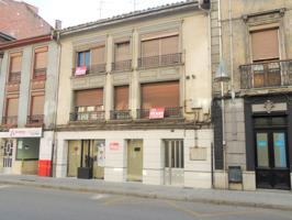 Casa adosada en venta en Pola de Laviana photo 0