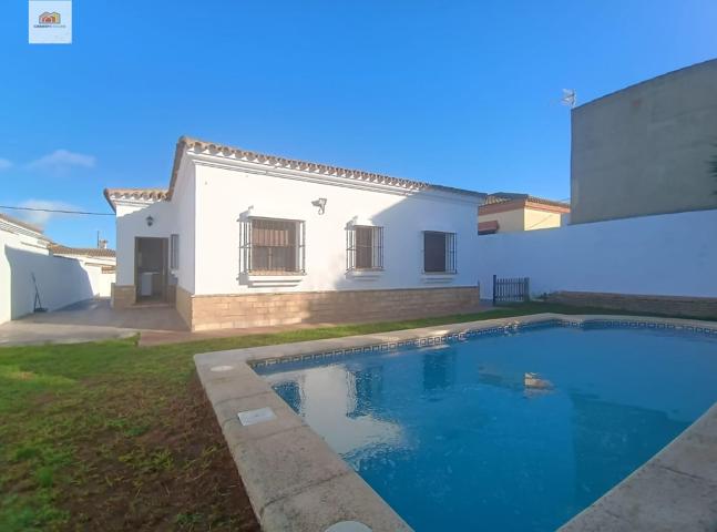 CHALET EN CHICLANA EN LA ZONA DEL FLORIN photo 0