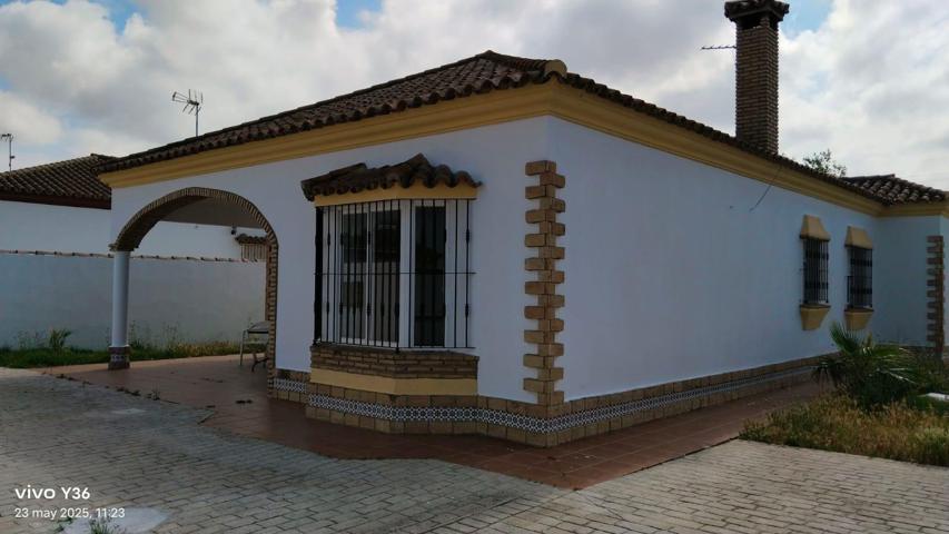 Se vende chalet independiente de una planta – 145 m² construidos en parcela de 500 m² photo 0