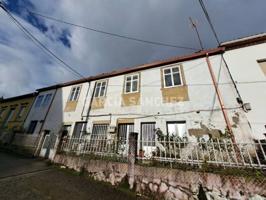 Casa adosada en venta en Boiro photo 0