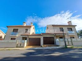 Chalet pareado en venta en Asadelos photo 0