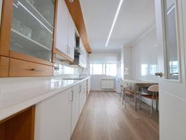 Piso en venta en Boiro photo 0