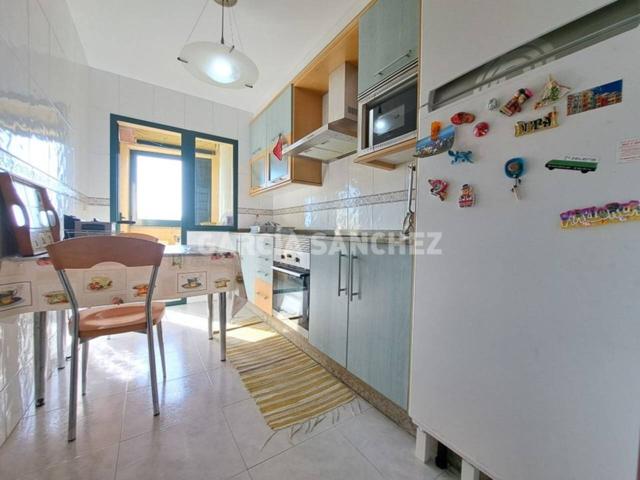 Apartamento en venta en A Pobra Do Caramiñal photo 0
