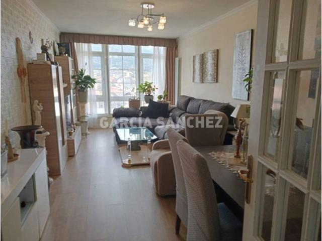 Piso en venta en Boiro photo 0