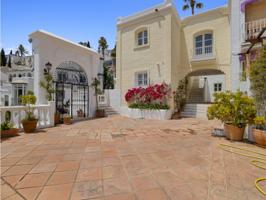 Townhouse en Banahavis La perla de la Heredia photo 0