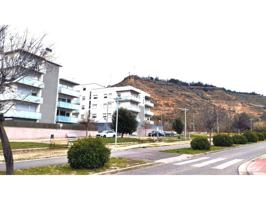 SOLAR URBANO FACHADA A TRES CALLES EN MONZON photo 0