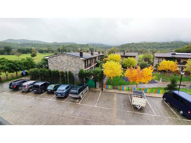 CASA ADOSADA ESQUINERA CON JARDIN EN MARGUDGUED ZONA BOLTAÑA PIRINEO DE HUESCA photo 0