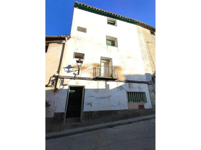 CASA DE PUEBLO EN FONZ CON TRES PISOS INDEPENDIENTES photo 0