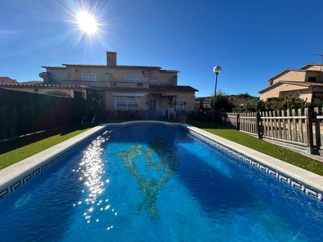 Casa en venta a los pies de Montserrat photo 0