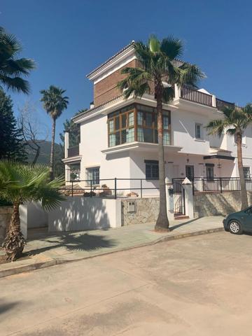 Unifamiliar Pareada En venta en Buenavista-Lauro Golf, Alhaurín De La Torre photo 0
