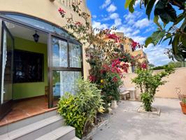 Adosado de 3 dormitorios con jardín y terraza en La Zenia photo 0