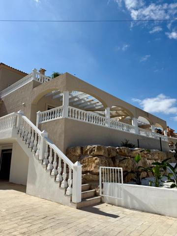 Estupendo Chalet Pareado en Pueblo Acantilado, El Campello (Alicante) photo 0