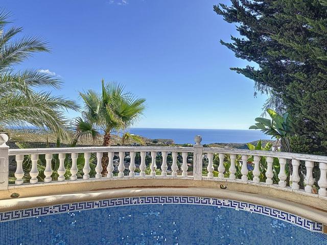 Villa con vistas al mar y piscina privada photo 0
