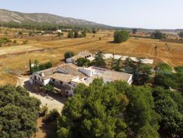 Villa en venta en Bocairent photo 0