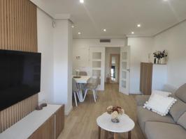 ¡Tu Nuevo Hogar te Espera! Piso de Ensueño con Terraza, Piscina y Listo para entrar a vivir. photo 0
