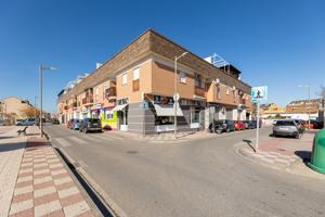 ¡PISO EN CHURRIANA DE LA VEGA CON PISCINA COMUNITARIA! photo 0