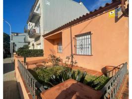 Bonita Casa Unifamiliar con Jardín Privado photo 0