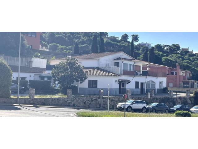 Begur Céntrica-Excelente Oportunidad :Finca Familiar con 5 Viviendas photo 0