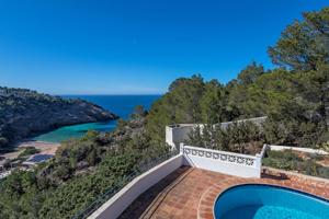 Exclusiva villa con vistas panorámicas a Cala Moli photo 0