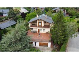 Chalet en venta en Aravell photo 0