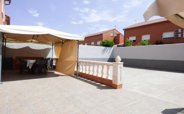 Espectacular Chalet en Chozas de Canales photo 0