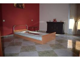 AMPLISIMO PISO, 3 DOR. POSIBI. DE 4, CALEF.. SOLO, ¡¡¡¡ 53.000€!!!! photo 0