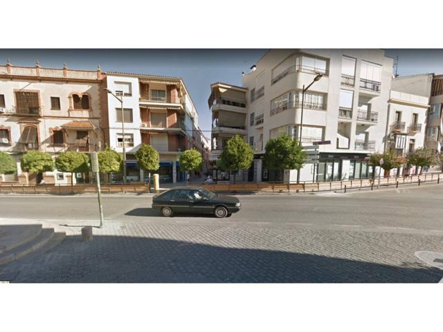 LOCAL COMERCIAL DE 150M2 + GRAN ESCAPARATE photo 0