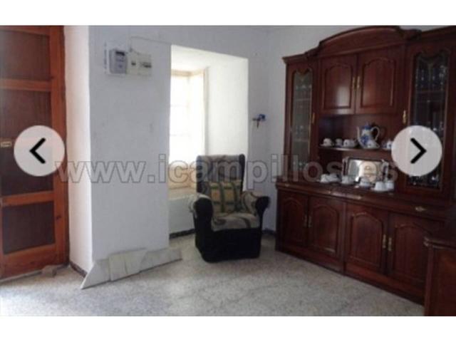 GRAN CASA DE TRES PLANTAS POR TAN SOLO 25.000€ NEGOCIABLES photo 0