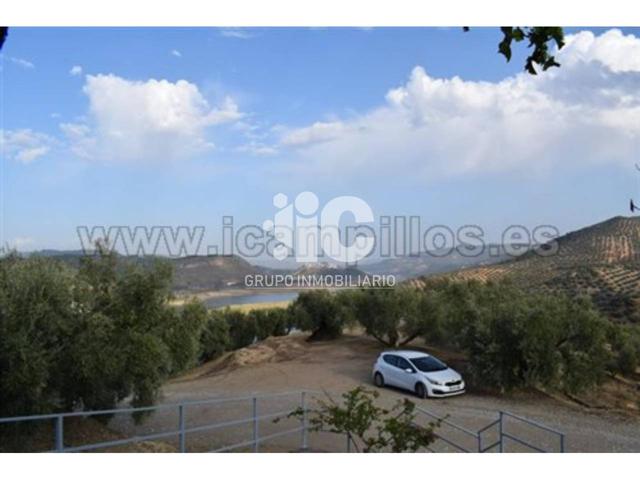 CASA DE CAMPO CON 3 FANEGAS DE OLIVAR CON VISTAS AL PANTANO DE IZNAJAR! photo 0