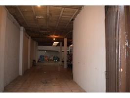 Local comercial en venta en Baena photo 0